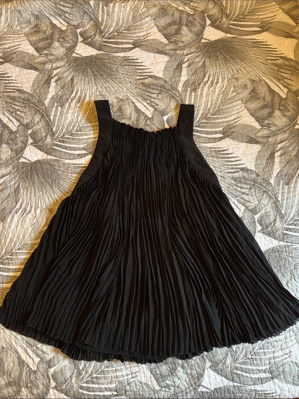 Aritzia black pleated long blouse